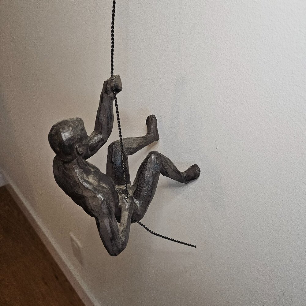Climbing Male Sculpture Avseiling Wall Hanging On Wire Ornament Figure